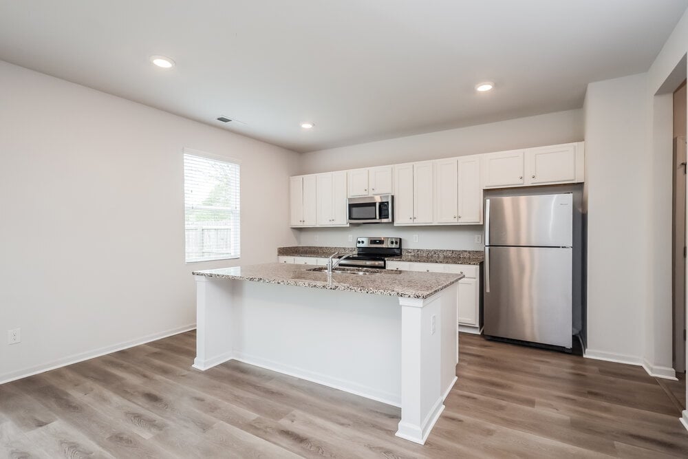 Building Photo - 371 Hamilton Pointe Dr