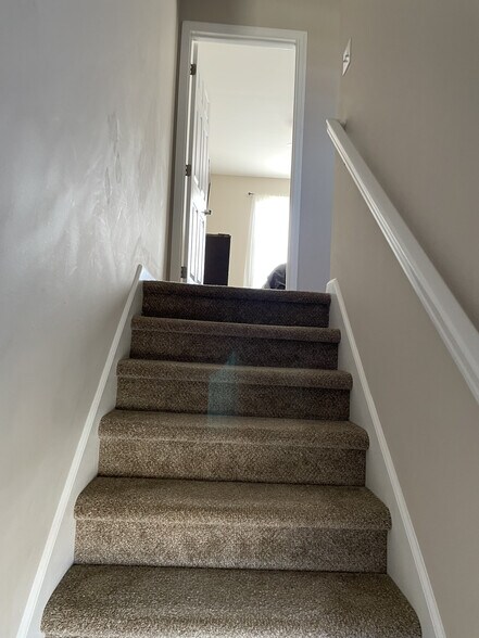 Building Photo - 971 Red Mile Rd