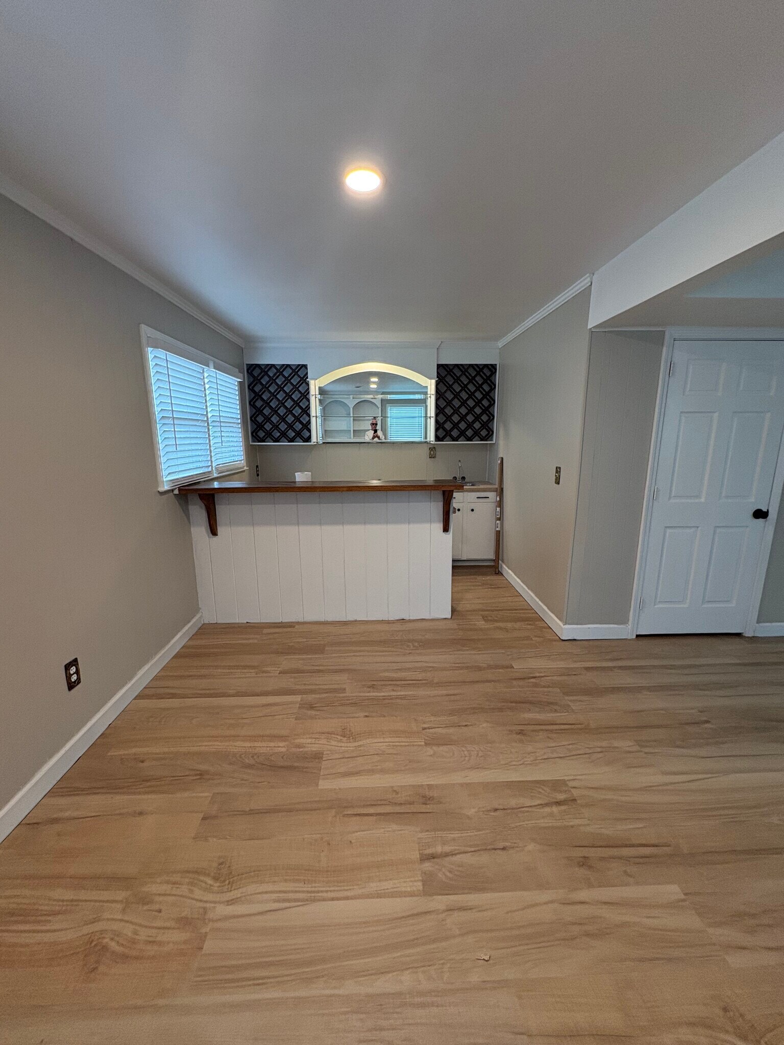 Basebent Bar - 304 S Almond Dr