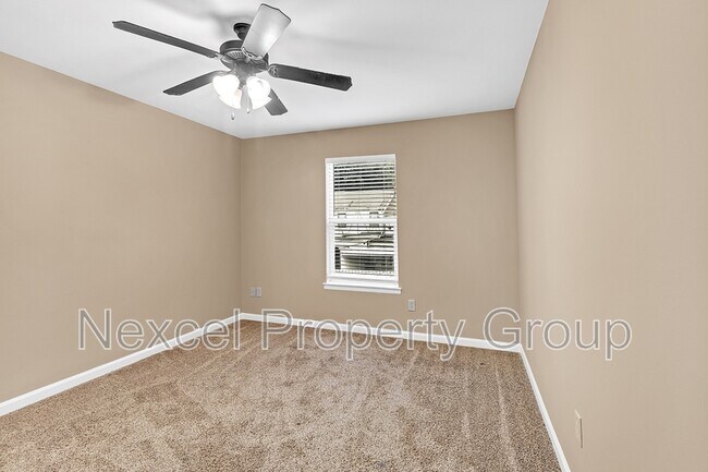 Building Photo - 7523 Bavarian Dr