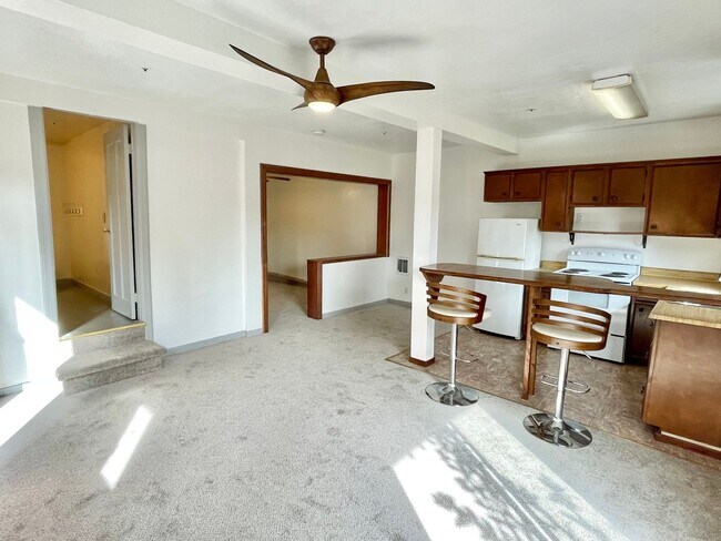 Primary Photo - Jr.1BR/1BA Garden Unit NOPA Flat! Laundry!...