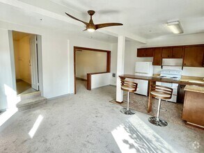 Building Photo - Jr.1BR/1BA Garden Unit NOPA Flat! Laundry!...