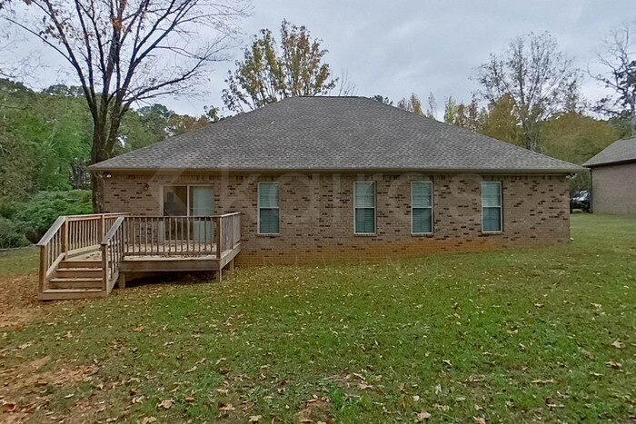 Building Photo - 560 Co Rd 71