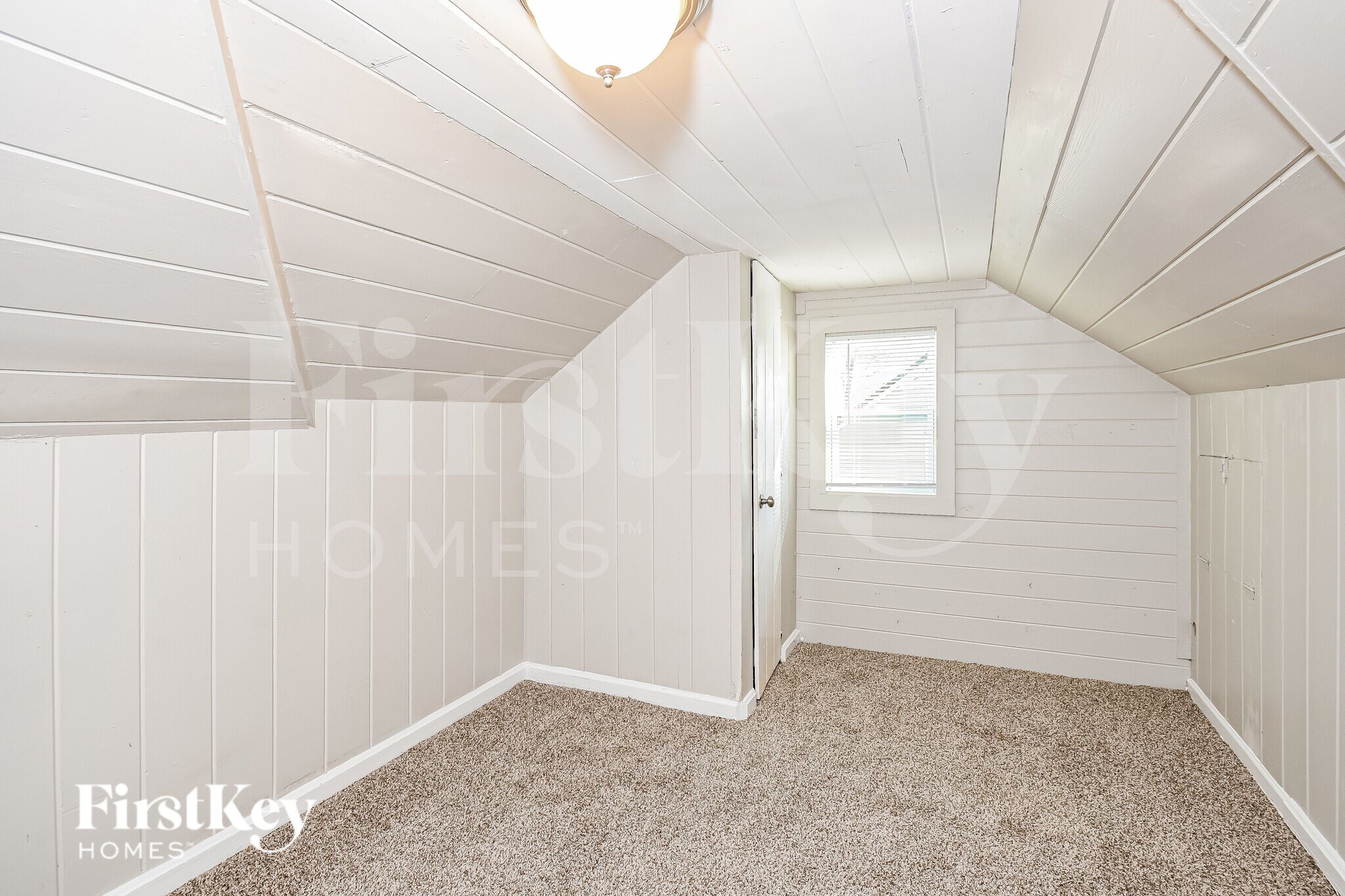 Building Photo - 1567 Mayflower Ave SW