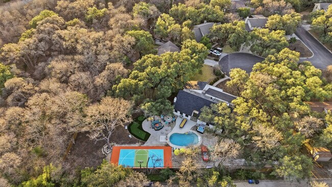 Building Photo - 5422 Lancashire Dr