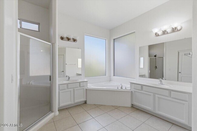 Building Photo - 3410 W Alicia Dr