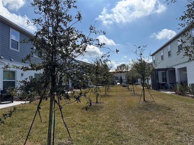 Building Photo - 14910 Harvest St