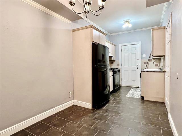 Building Photo - 5325 Reiger Ave