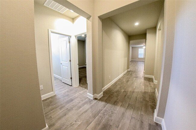 Building Photo - 14640 Antlia Dr