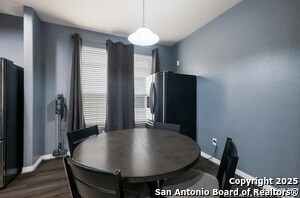 Building Photo - 8252 Breezy Cv