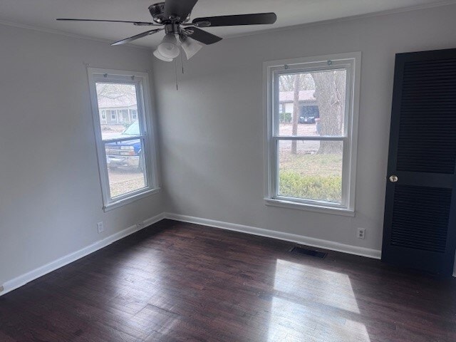 Building Photo - 2025 Cedar St