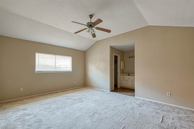 Building Photo - 923 Mayweather Ln