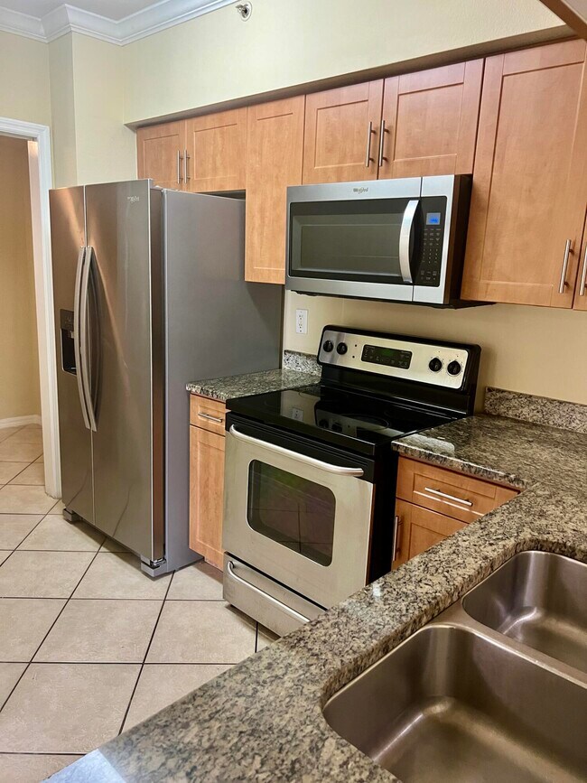 Building Photo - 6426 Emerald Dunes Dr
