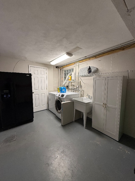 Building Photo - 3523 Susan Lewis Dr