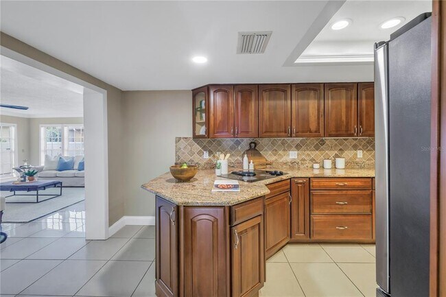 Building Photo - 2267 Heron Cir