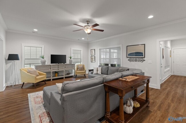 Building Photo - 1509 Trek St