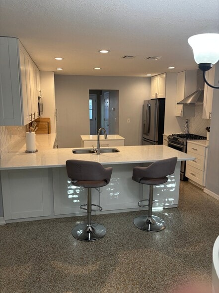 Building Photo - 3313 W Granada St