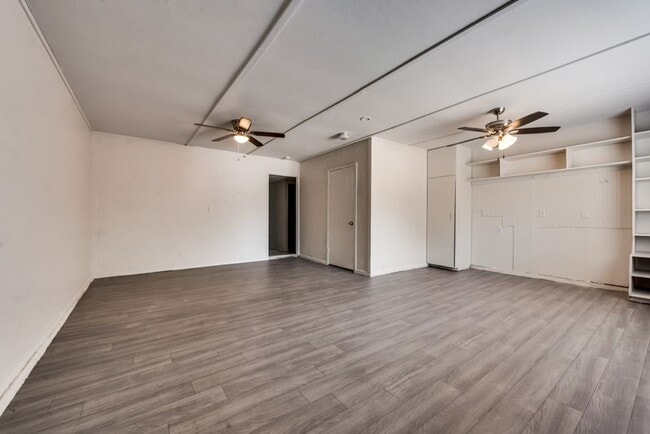 Building Photo - 3441 Flagstone Dr