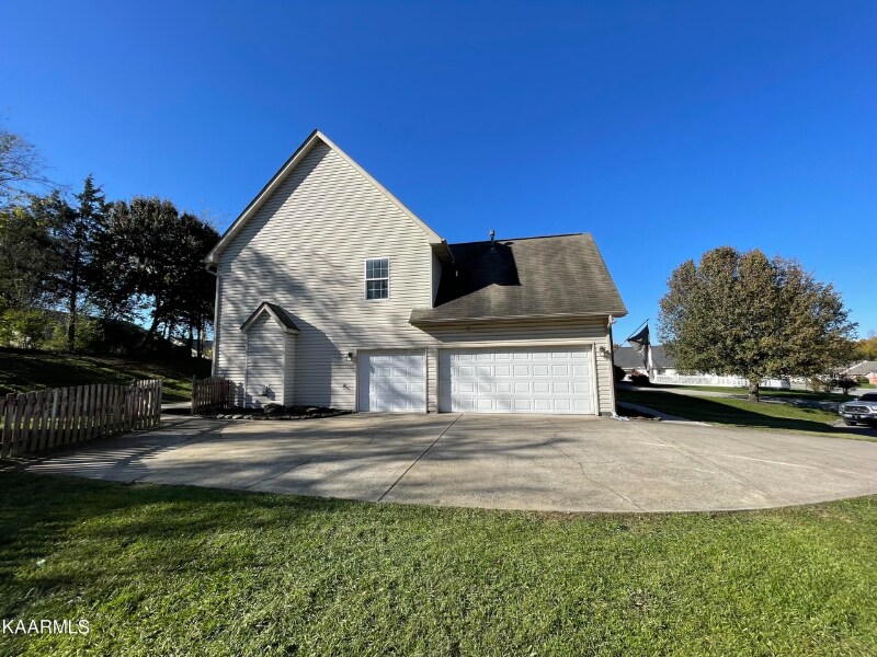 Building Photo - 505 Pebble Creek Rd