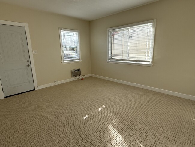Building Photo - 16 Pacheco Ave