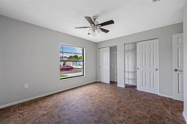 Building Photo - 1411 Thistledown Dr