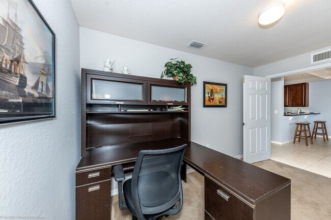 Building Photo - FURNISHED WATERFRONT CONDO IN PUNTA GORDA ISLES