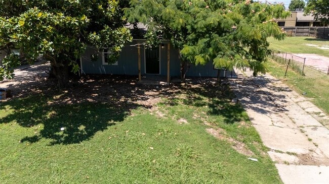 Building Photo - 5717 S Francis Ave