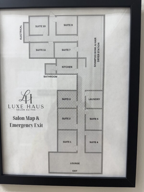 Building Photo - 2530 W Roosevelt Blvd