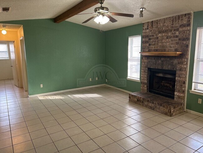 Building Photo - 2608 Jade Rd, Killeen