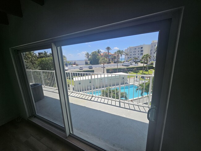 Building Photo - 3500 S Ocean Blvd