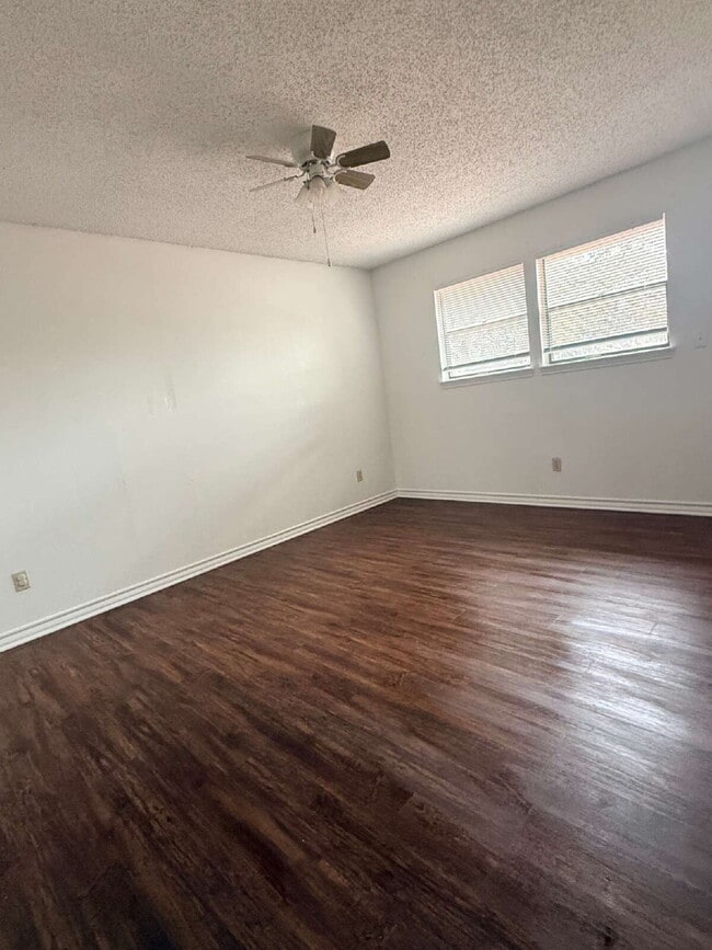 Building Photo - 9824 Ardash Ln