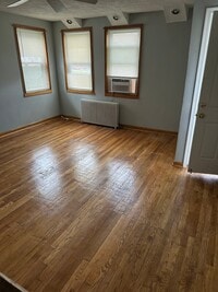 Building Photo - 1637 E Cold Spring Ln