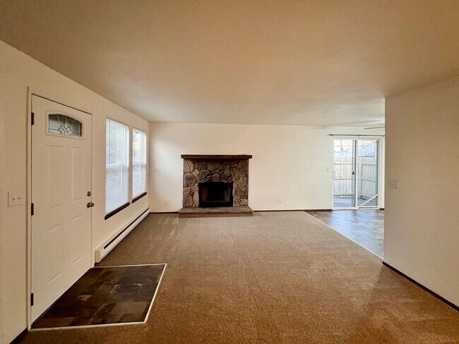 Building Photo - 500/502 Conway Pl*