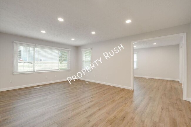 Building Photo - 1524 Happy Valley Rd