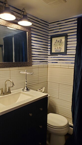 Bathroom - 436 Revere St