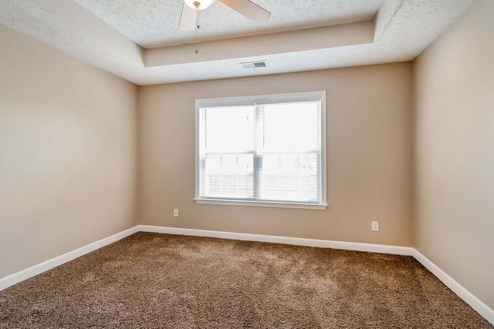 Building Photo - 1625 Beaconcrest Cir
