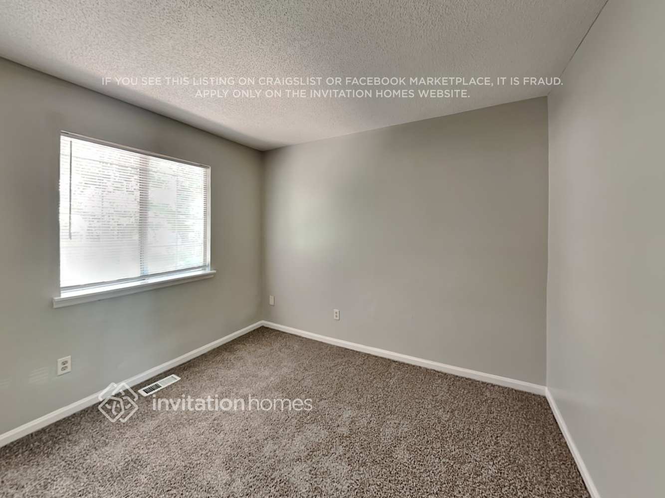 Building Photo - 7025 Markway Dr