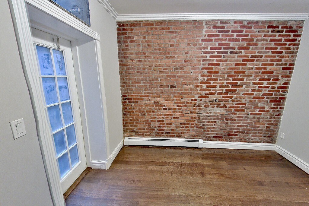 Building Photo - 939 2nd Ave