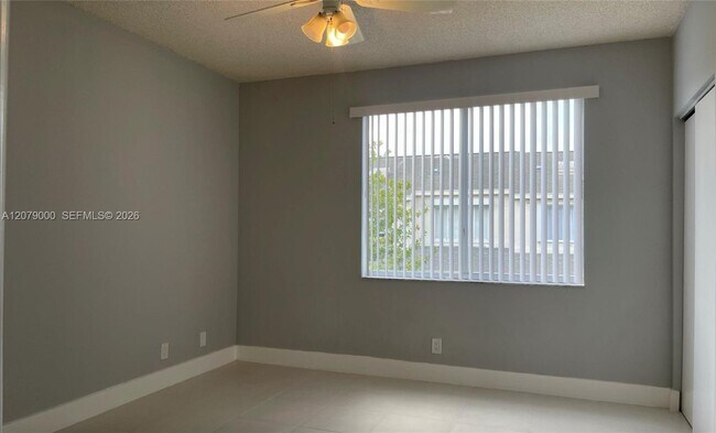 Building Photo - 48 Whitehead Cir