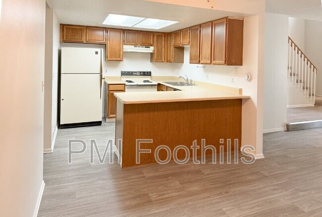 Building Photo - 8460 Everett Way
