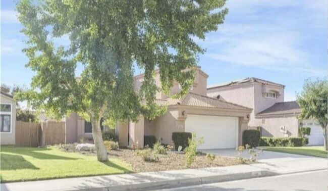 Building Photo - 1141 Vía Antibes