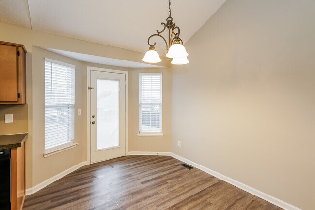 Building Photo - 925 Pebble Beach Cir