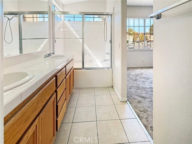 Building Photo - 6327 Gladiola Cir