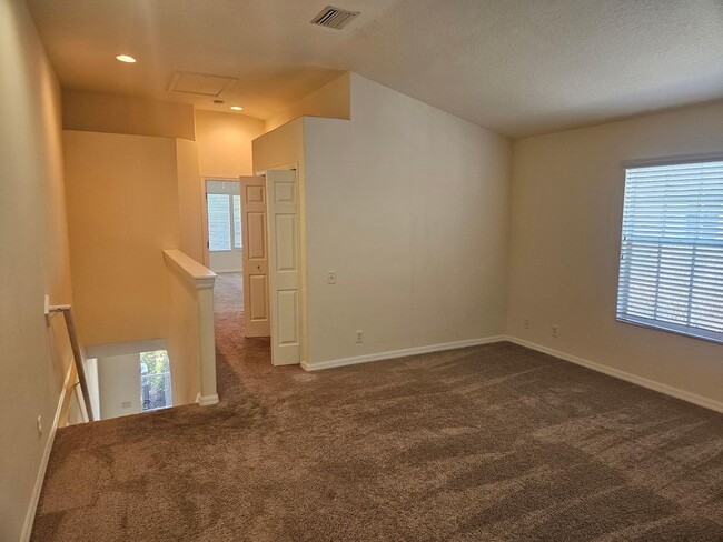 Building Photo - Town House in MillBrooke Ranch