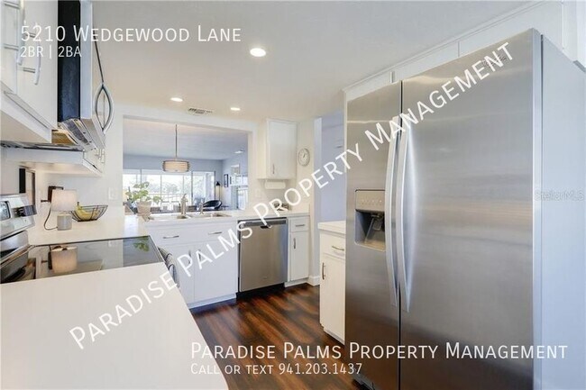 Building Photo - 5210 Wedgewood Ln