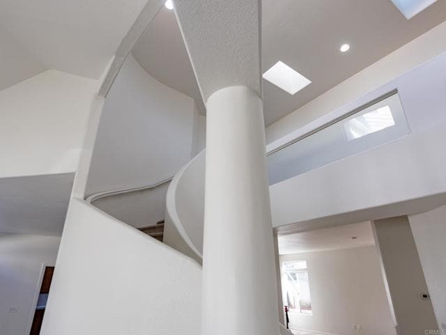 Building Photo - 4918 Amador Dr