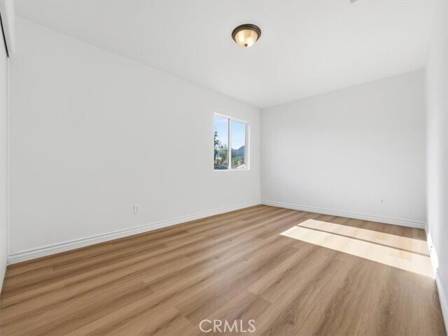 Building Photo - 2775 S Buena Vista Ave