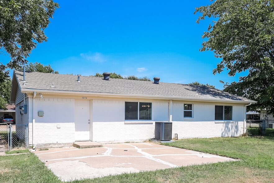 Building Photo - 1214 Ashland Dr