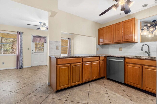 Building Photo - 2BR 2BA Villa Available Now On Top of the Word!