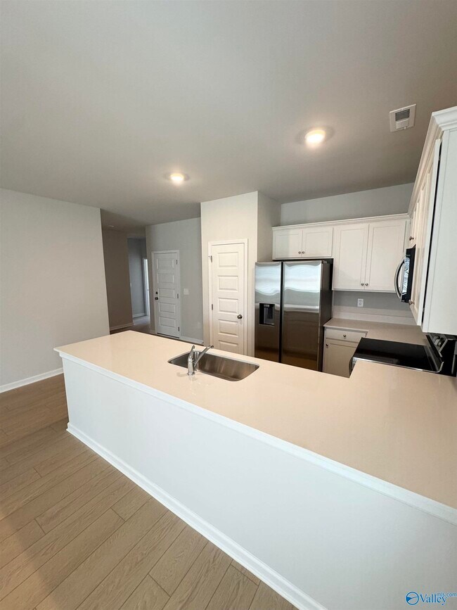 Building Photo - 22733 Dashwood Ln